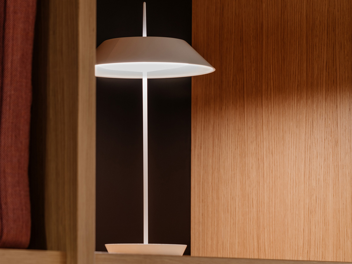 https://objectstorage.ap-seoul-1.oraclecloud.com/n/cnk6gaix2gpw/b/loqoqo-conv/o/vibia/mayfair-mini-portable-table-lamp/mayfair-portable-vibia-4.jpg