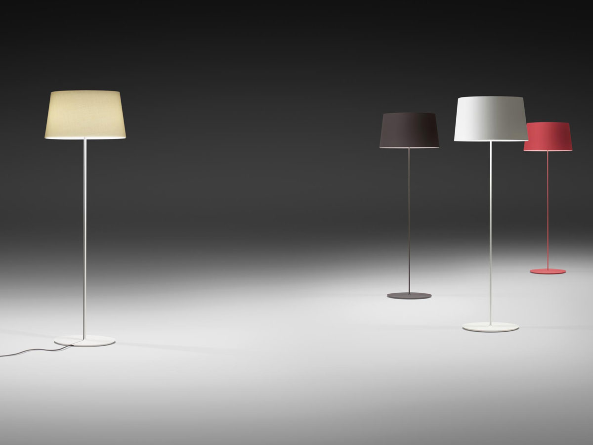 https://objectstorage.ap-seoul-1.oraclecloud.com/n/cnk6gaix2gpw/b/loqoqo-conv/o/vibia/warm-4905-floor-lamp/warm-floor.jpg