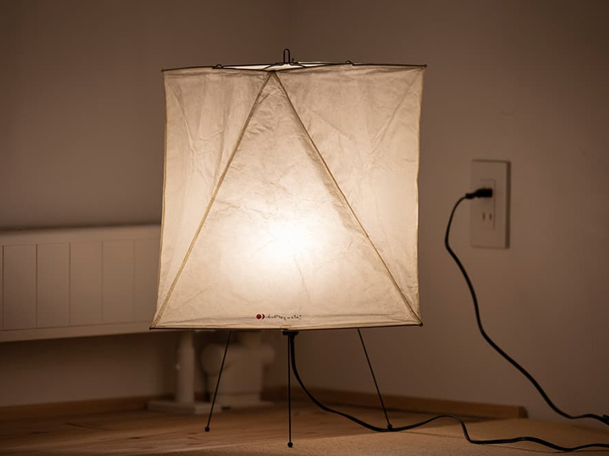 https://objectstorage.ap-seoul-1.oraclecloud.com/n/cnk6gaix2gpw/b/loqoqo-conv/o/vitra/akari-ya-2-floor-table-lamp/akariya2vitra7.jpg
