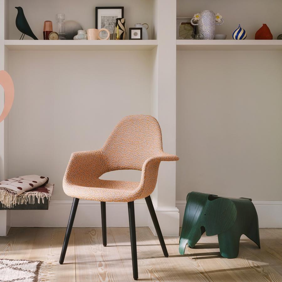https://objectstorage.ap-seoul-1.oraclecloud.com/n/cnk6gaix2gpw/b/loqoqo-conv/o/vitra/eames-elephant-special-collection/9136c34a-391b-45a2-bd43-0265b8a9f577.jpg