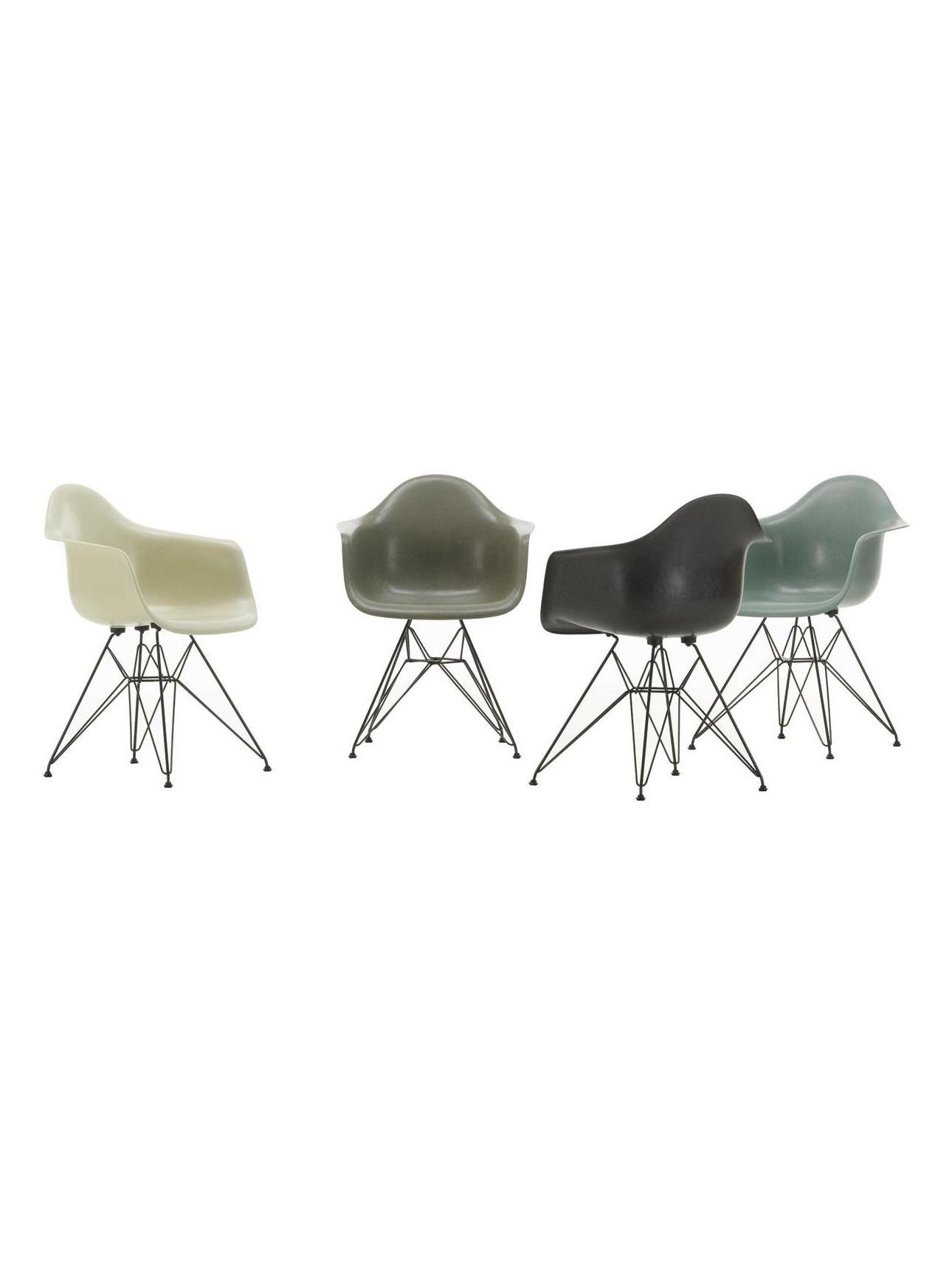 https://objectstorage.ap-seoul-1.oraclecloud.com/n/cnk6gaix2gpw/b/loqoqo-conv/o/vitra/eames-fiberglass-armchair-dar/59acec2b-5c81-4373-ba3b-1d4693de97e2.jpg