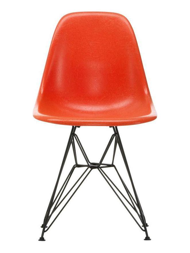 Eames Fiberglass Chair DSR