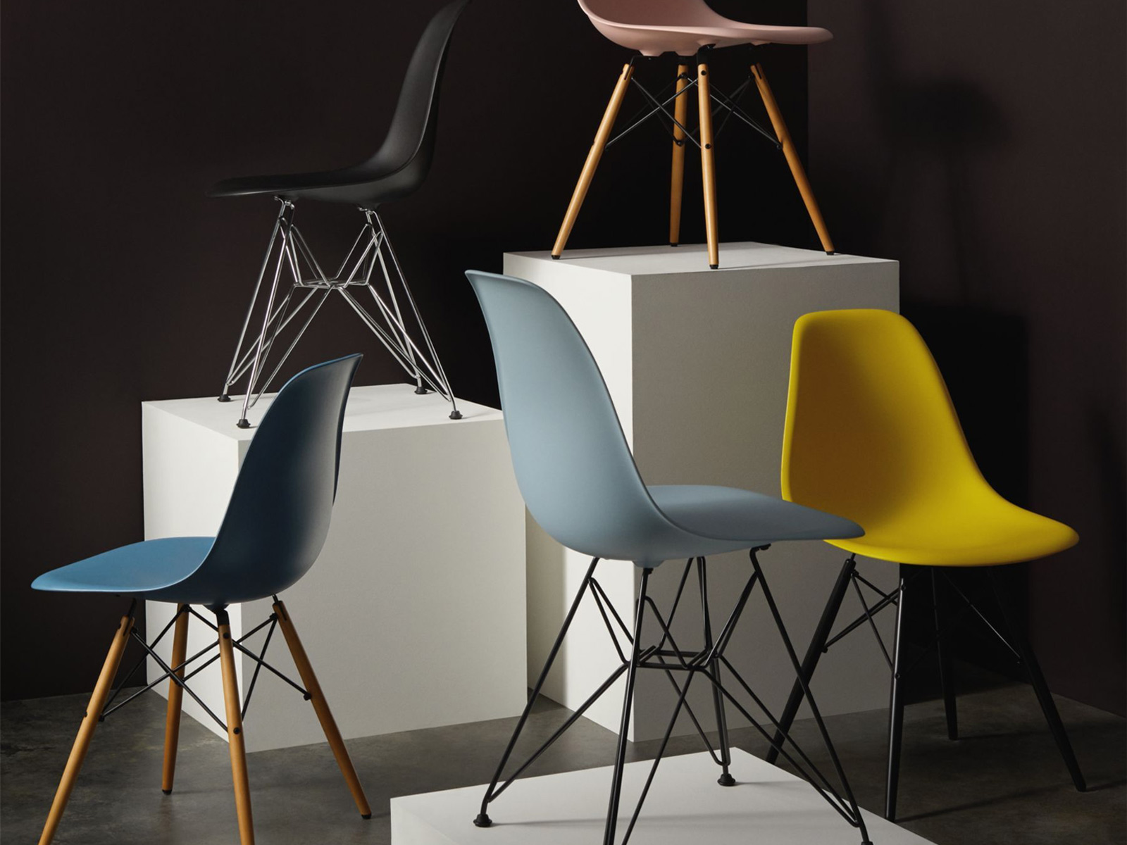 https://objectstorage.ap-seoul-1.oraclecloud.com/n/cnk6gaix2gpw/b/loqoqo-conv/o/vitra/eames-fiberglass-side-chair-dsr-basic-dark/dsw_collection_4.jpg