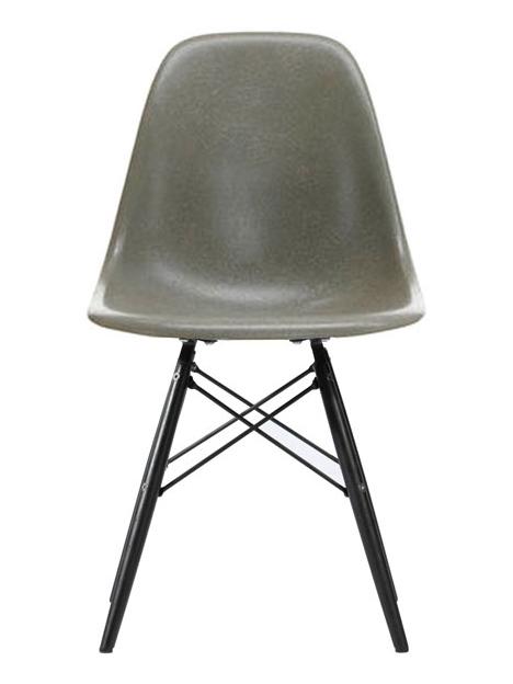 https://objectstorage.ap-seoul-1.oraclecloud.com/n/cnk6gaix2gpw/b/loqoqo-conv/o/vitra/eames-fiberglass-side-chair-dsw-black-maple-raw-umber/dsw-black-maple-raw-umber.jpg