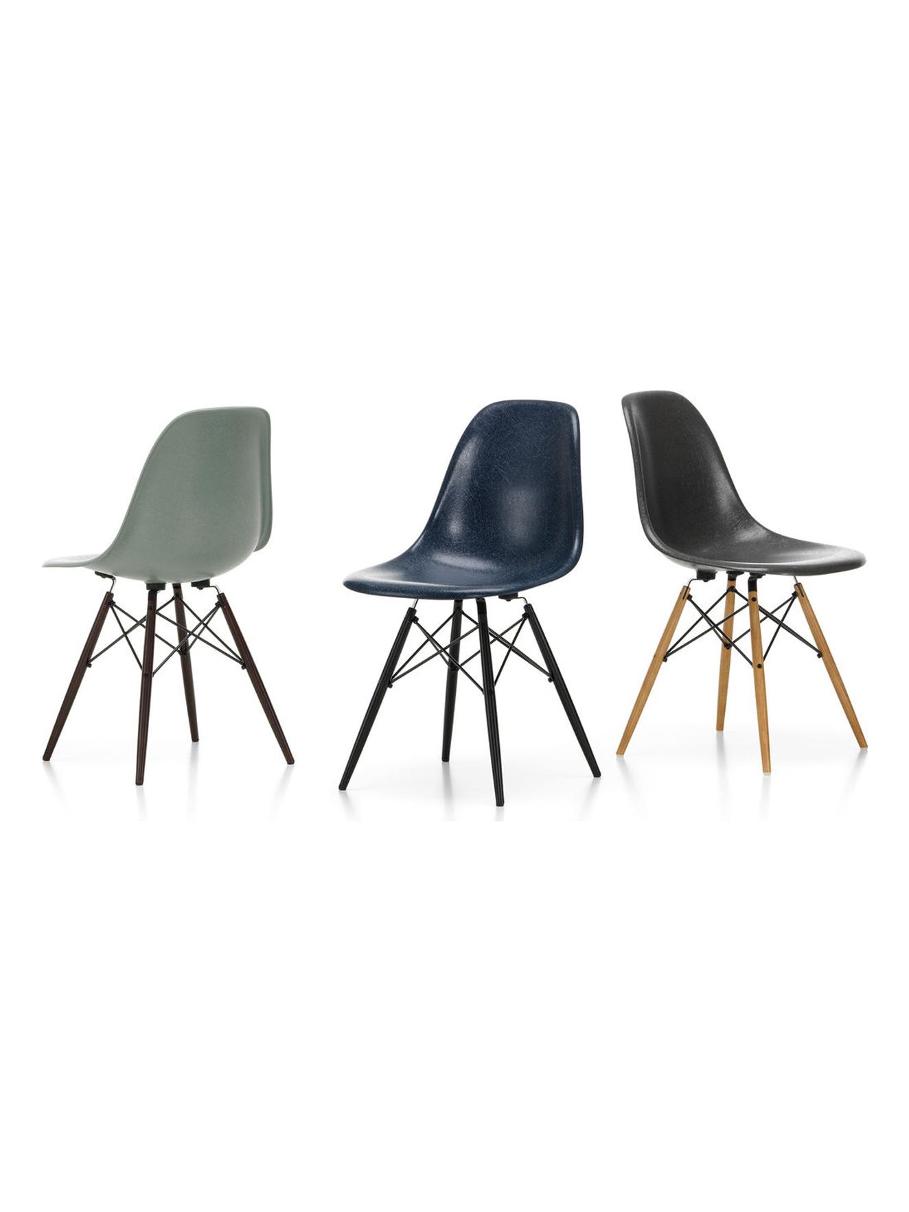 https://objectstorage.ap-seoul-1.oraclecloud.com/n/cnk6gaix2gpw/b/loqoqo-conv/o/vitra/eames-fiberglass-side-chair-dsw-black-maple/dsw_1.jpg