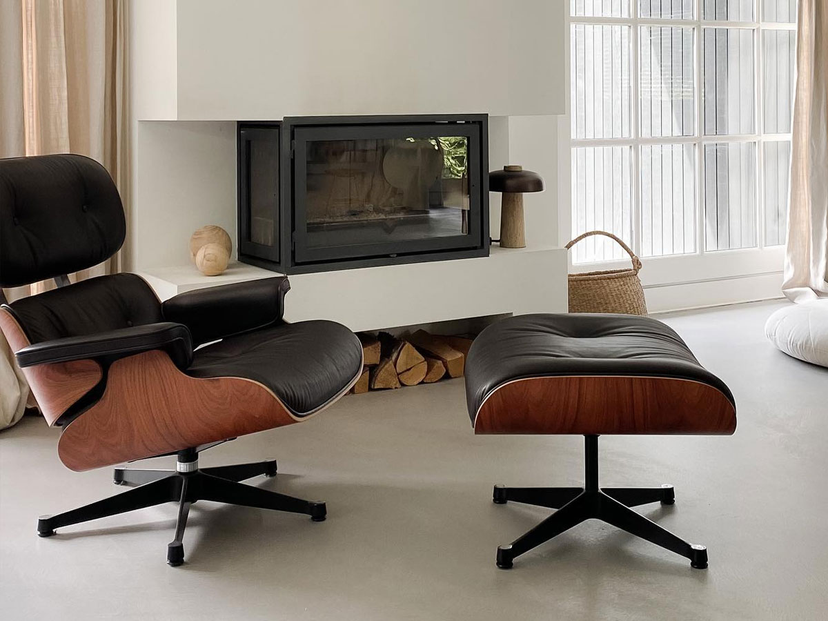 https://objectstorage.ap-seoul-1.oraclecloud.com/n/cnk6gaix2gpw/b/loqoqo-conv/o/vitra/eames-ottoman-santos-palisander-premium-66-black/vitra-eames-ottoman-palissandro7.jpg