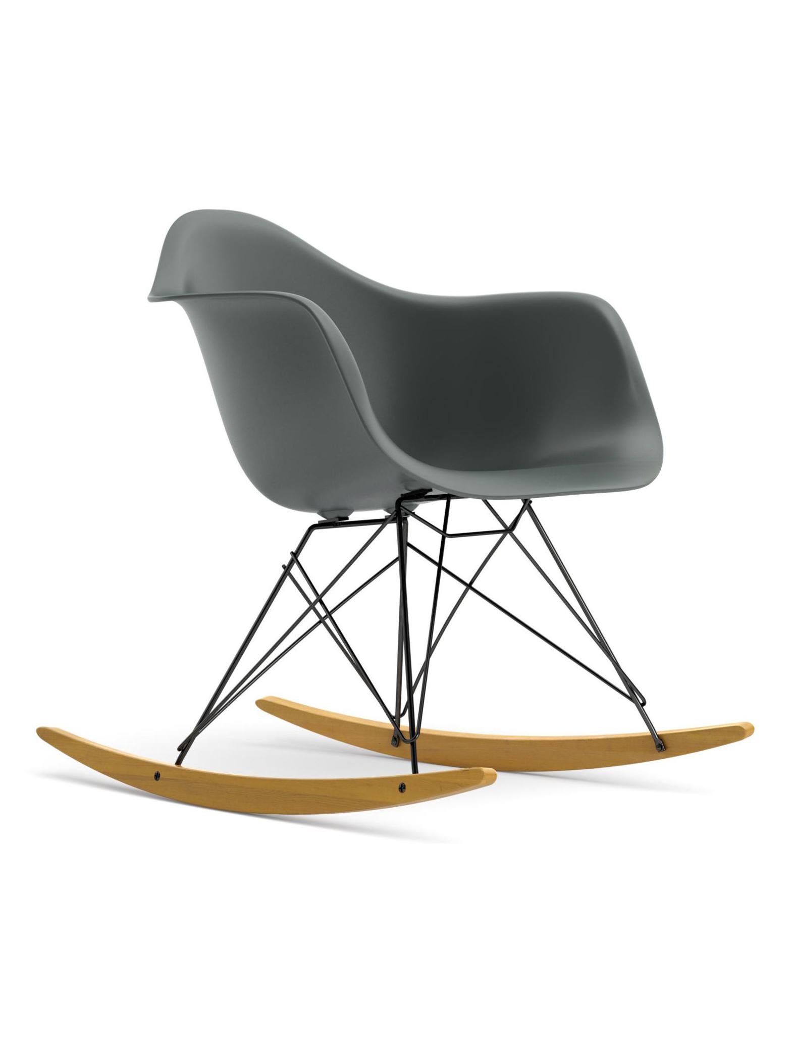 Eames Plastic Armchair RAR
