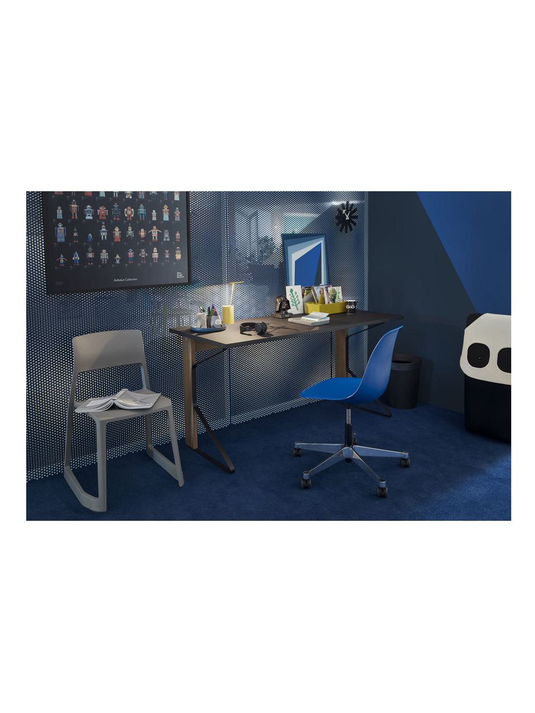 https://objectstorage.ap-seoul-1.oraclecloud.com/n/cnk6gaix2gpw/b/loqoqo-conv/o/vitra/eames-plastic-side-chair-pscc/efa2e969-0870-44cf-b180-c565f1fbcafc.jpg
