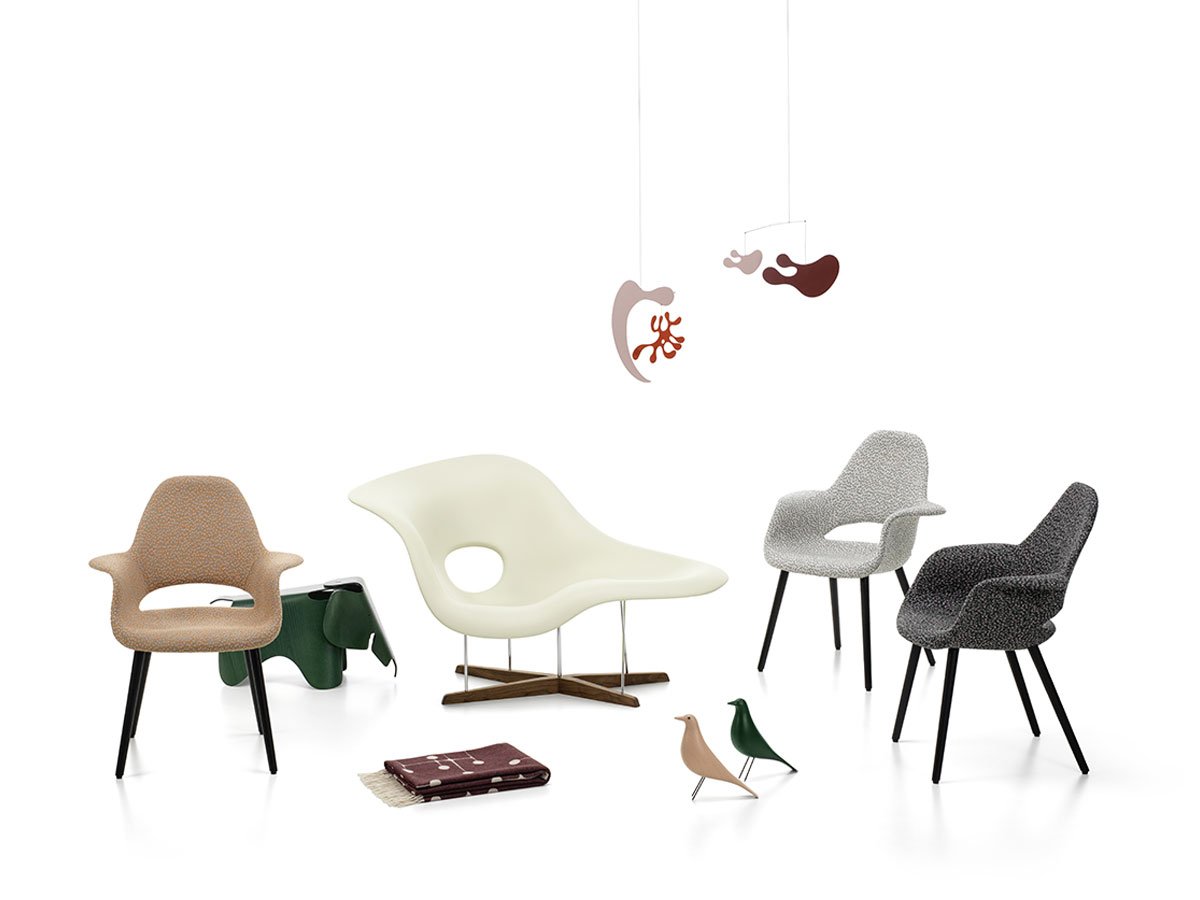 https://objectstorage.ap-seoul-1.oraclecloud.com/n/cnk6gaix2gpw/b/loqoqo-conv/o/vitra/eames-special-collection-eames-elephant-plywood/vitra-la-chaise3_1.jpg