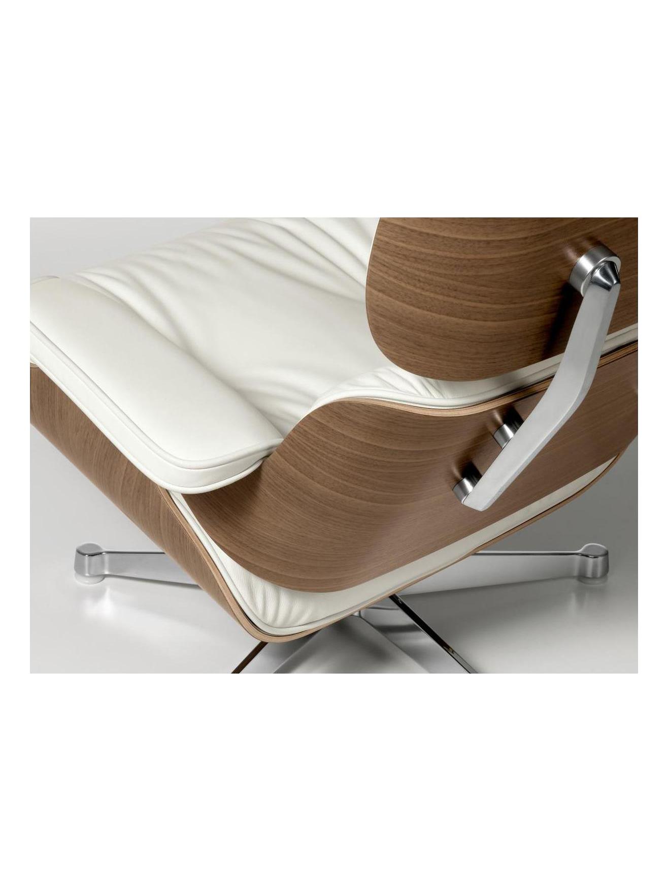https://objectstorage.ap-seoul-1.oraclecloud.com/n/cnk6gaix2gpw/b/loqoqo-conv/o/vitra/lounge-chair-with-ottoman-white-version/c580908b-b9b5-4491-a4bb-dc7fedf4ce13.jpg