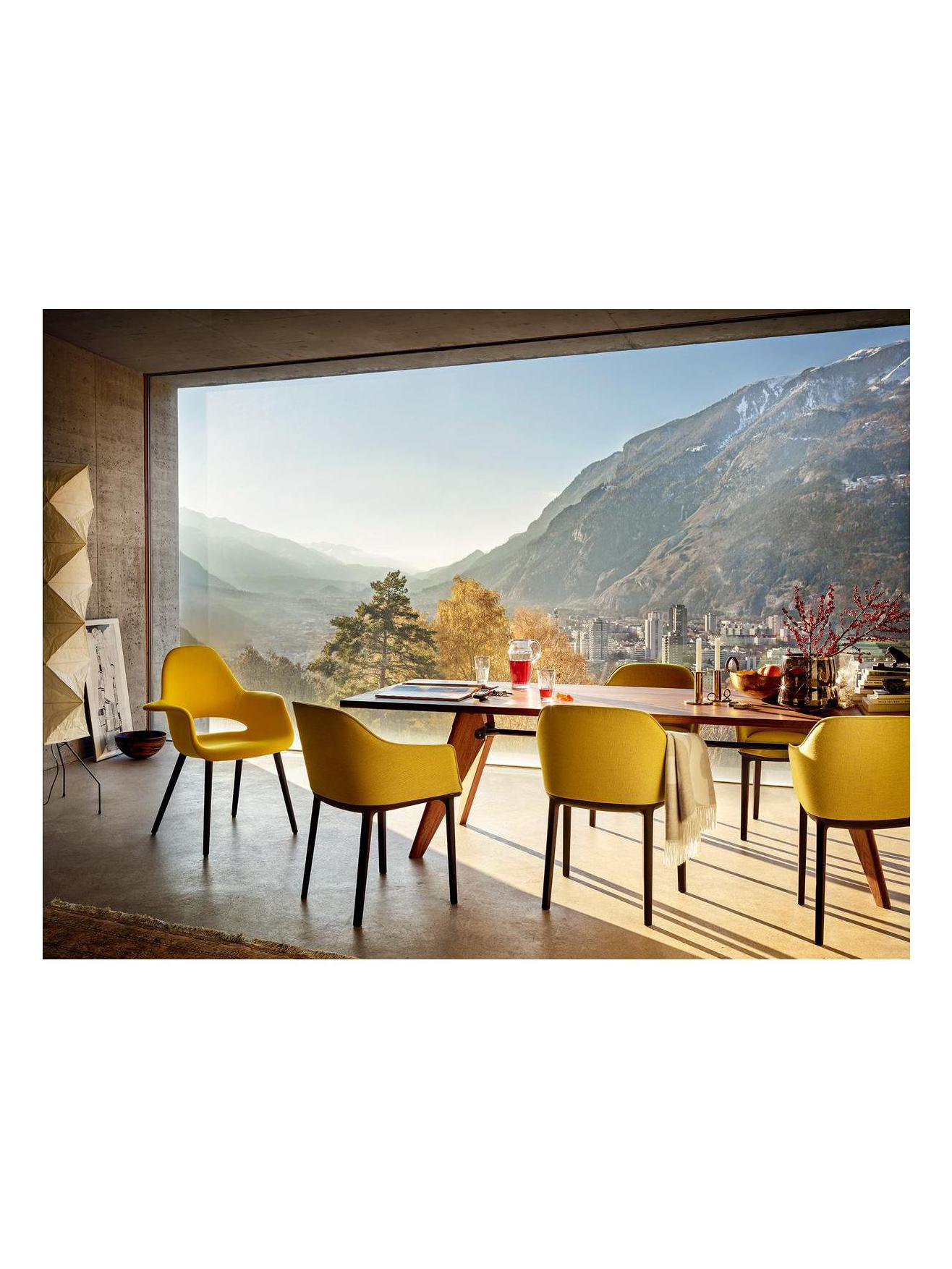 https://objectstorage.ap-seoul-1.oraclecloud.com/n/cnk6gaix2gpw/b/loqoqo-conv/o/vitra/softshell-chair-with-four-legged-base/3fc7ac6d-60dd-4df7-a95f-c65ec8e89a22.jpg