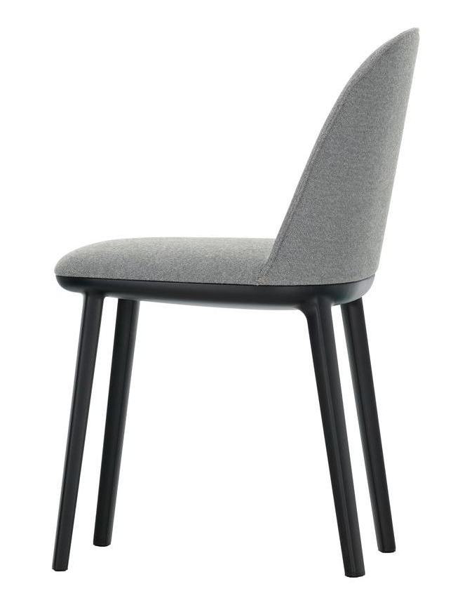 https://objectstorage.ap-seoul-1.oraclecloud.com/n/cnk6gaix2gpw/b/loqoqo-conv/o/vitra/softshell-side-chair/89d01b07-ac5b-4f43-9ff5-c3107b037684.jpg