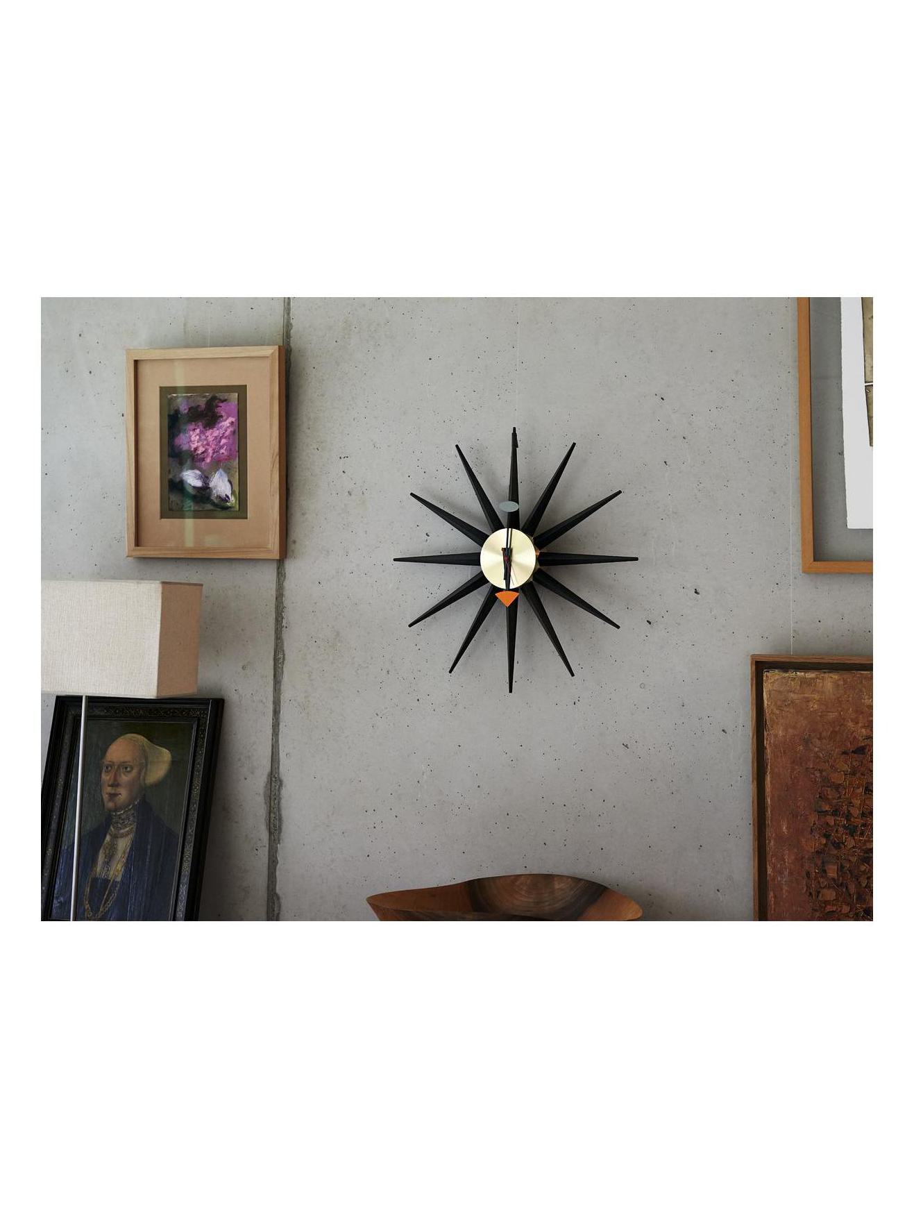 https://objectstorage.ap-seoul-1.oraclecloud.com/n/cnk6gaix2gpw/b/loqoqo-conv/o/vitra/sunburst-clock-black/a10b15f4-d981-4106-8e13-80c37dc56400.jpg