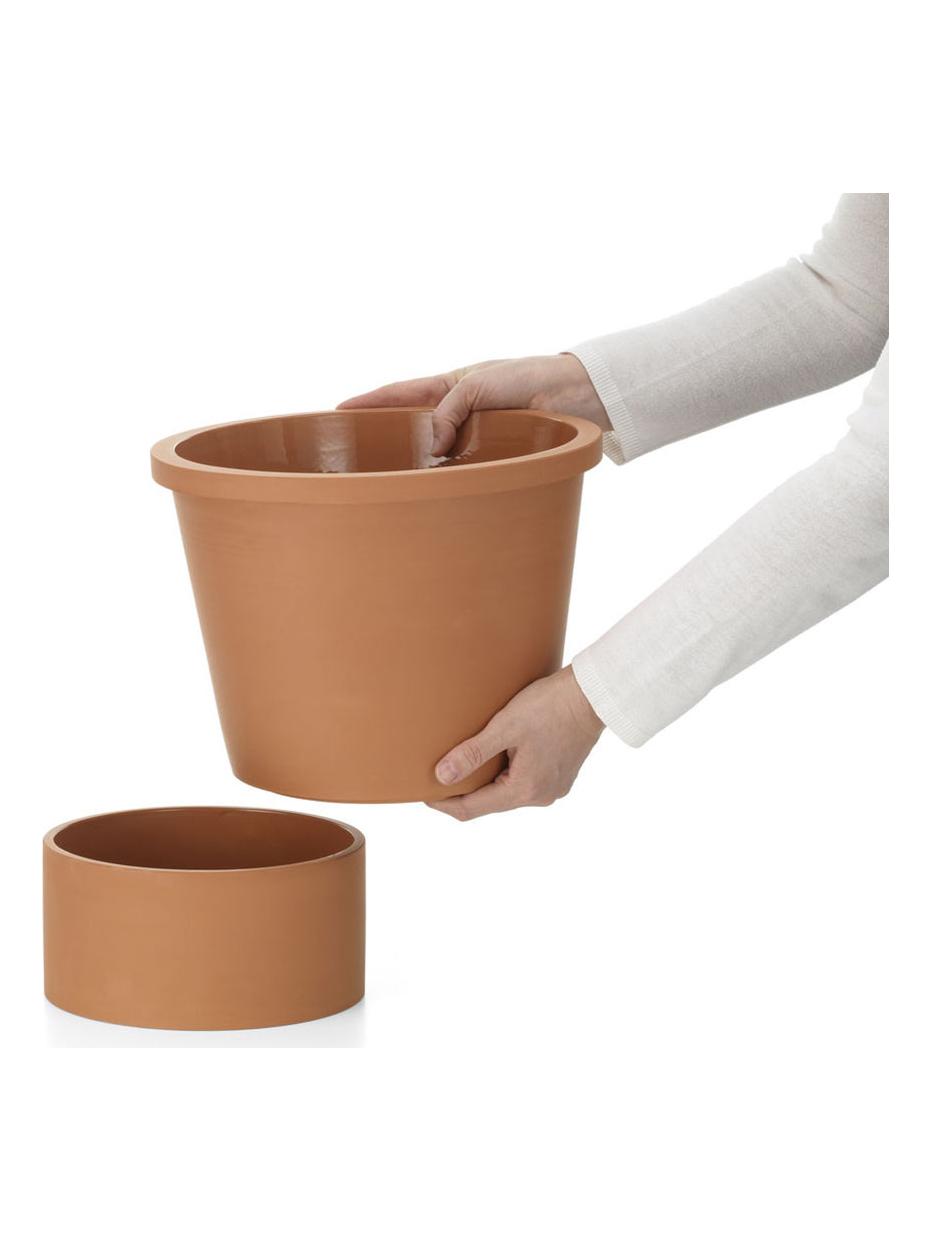 https://objectstorage.ap-seoul-1.oraclecloud.com/n/cnk6gaix2gpw/b/loqoqo-conv/o/vitra/terracotta-pot-l/terracotta-pot-l-vase.jpg