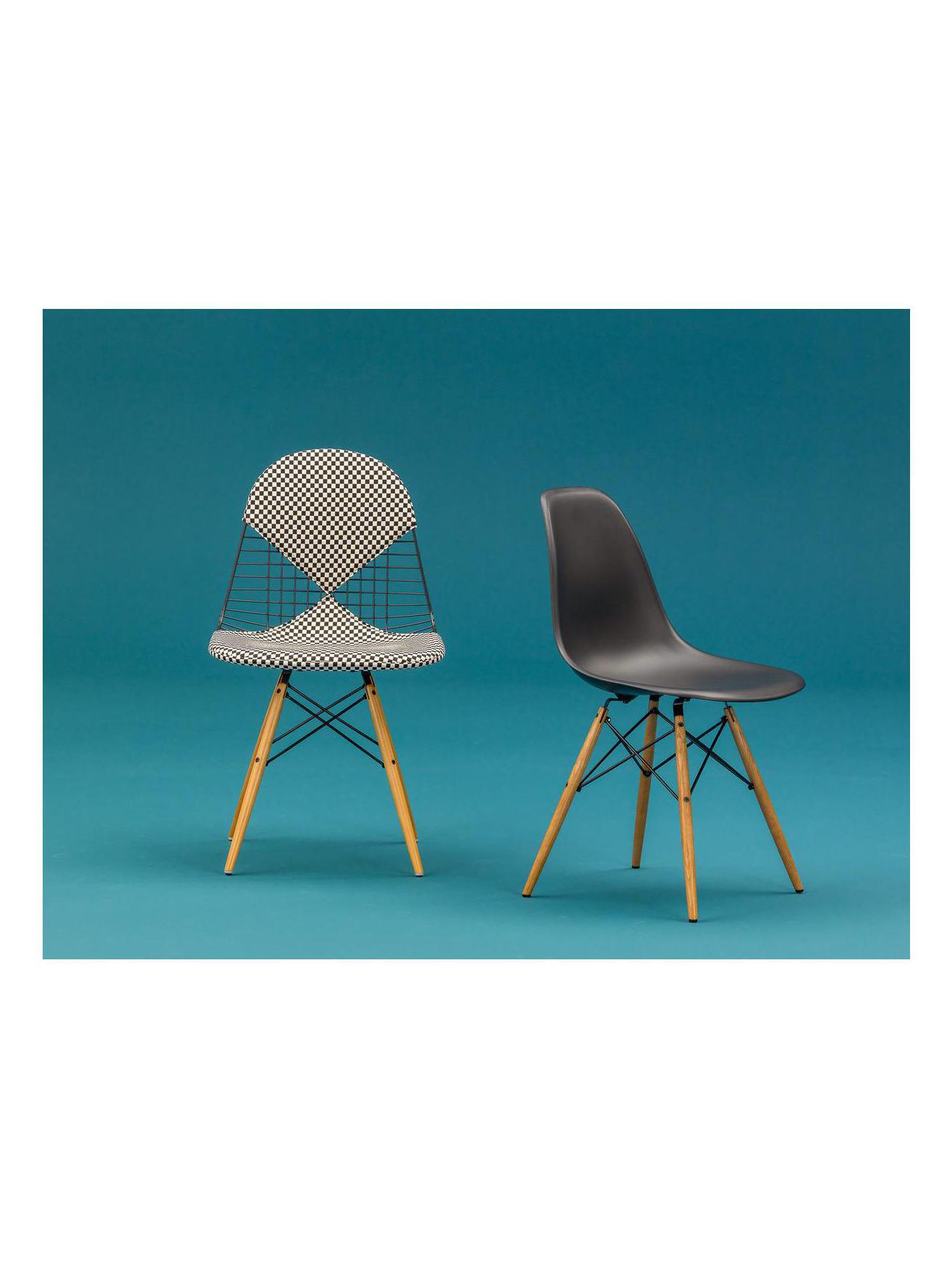 https://objectstorage.ap-seoul-1.oraclecloud.com/n/cnk6gaix2gpw/b/loqoqo-conv/o/vitra/wire-chair-dkw/78c43206-44da-47bc-a24d-fd7fce64ff71.jpg