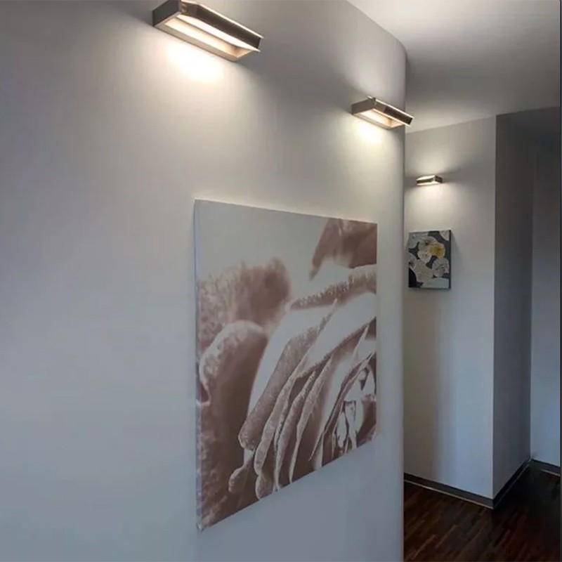 https://objectstorage.ap-seoul-1.oraclecloud.com/n/cnk6gaix2gpw/b/loqoqo-conv/o/vivida-international/vivida-axella-led-minimal-square-wall-lamp-applique-adjustable/76138.jpg
