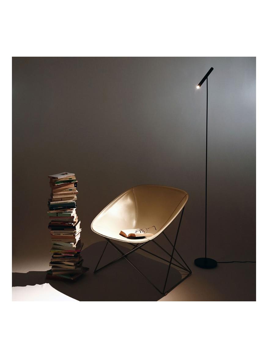 https://objectstorage.ap-seoul-1.oraclecloud.com/n/cnk6gaix2gpw/b/loqoqo-conv/o/vivida-international/vivida-ciak-led-floor-lamp/92298.jpg
