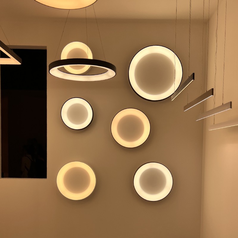 https://objectstorage.ap-seoul-1.oraclecloud.com/n/cnk6gaix2gpw/b/loqoqo-conv/o/vivida-international/vivida-inner-r-led-wall-or-ceiling-lamp-dimmable/105979.jpg