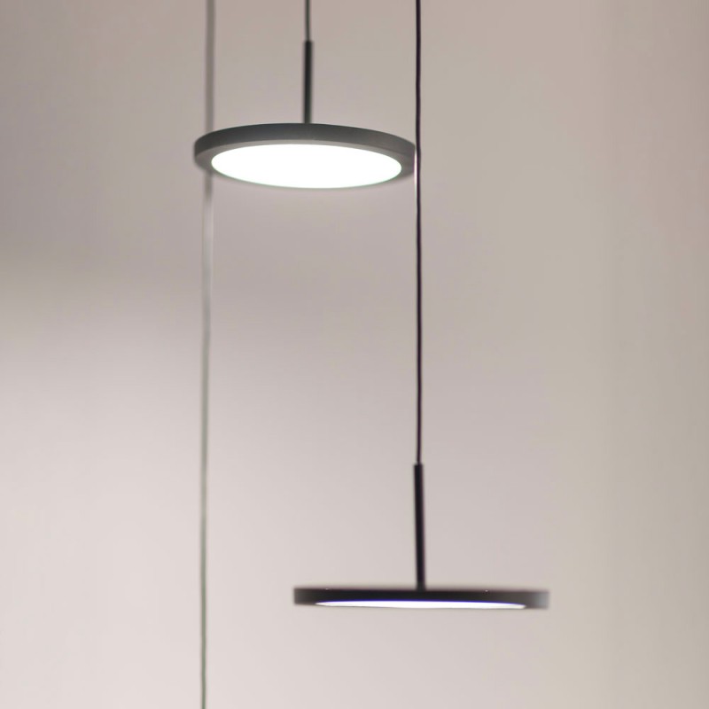 https://objectstorage.ap-seoul-1.oraclecloud.com/n/cnk6gaix2gpw/b/loqoqo-conv/o/vivida-international/vivida-mystery-6-led-suspension-lamp/118226.jpg