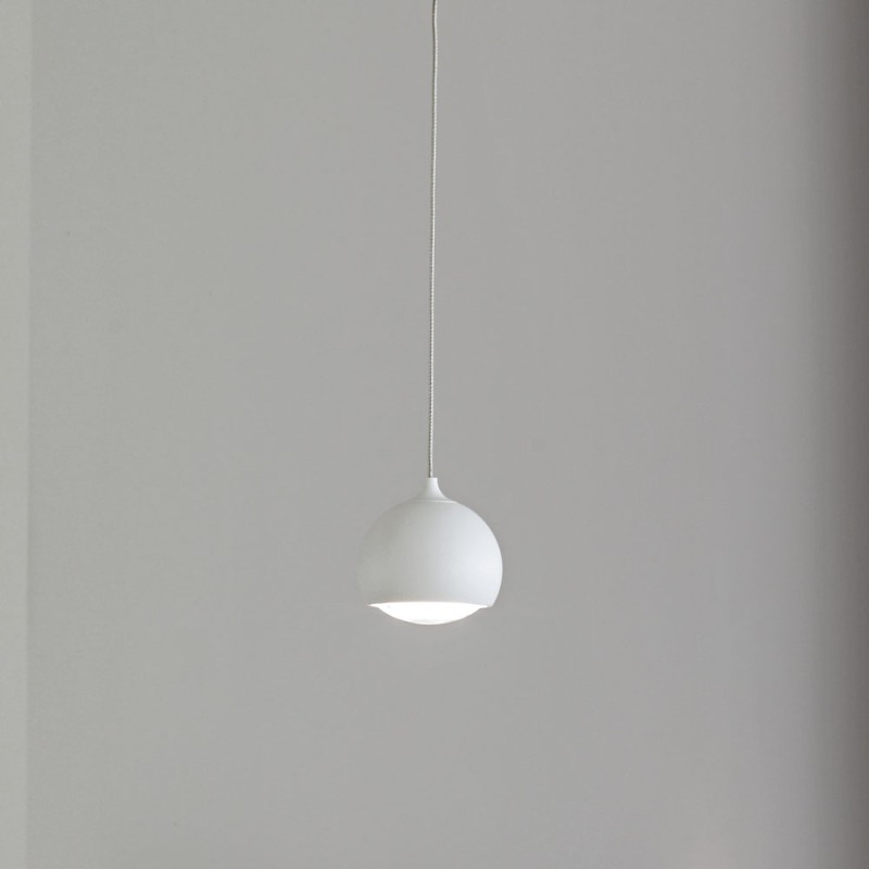 https://objectstorage.ap-seoul-1.oraclecloud.com/n/cnk6gaix2gpw/b/loqoqo-conv/o/vivida-international/vivida-sky-fall-lens-led-suspension-lamp-6-w/105945.jpg