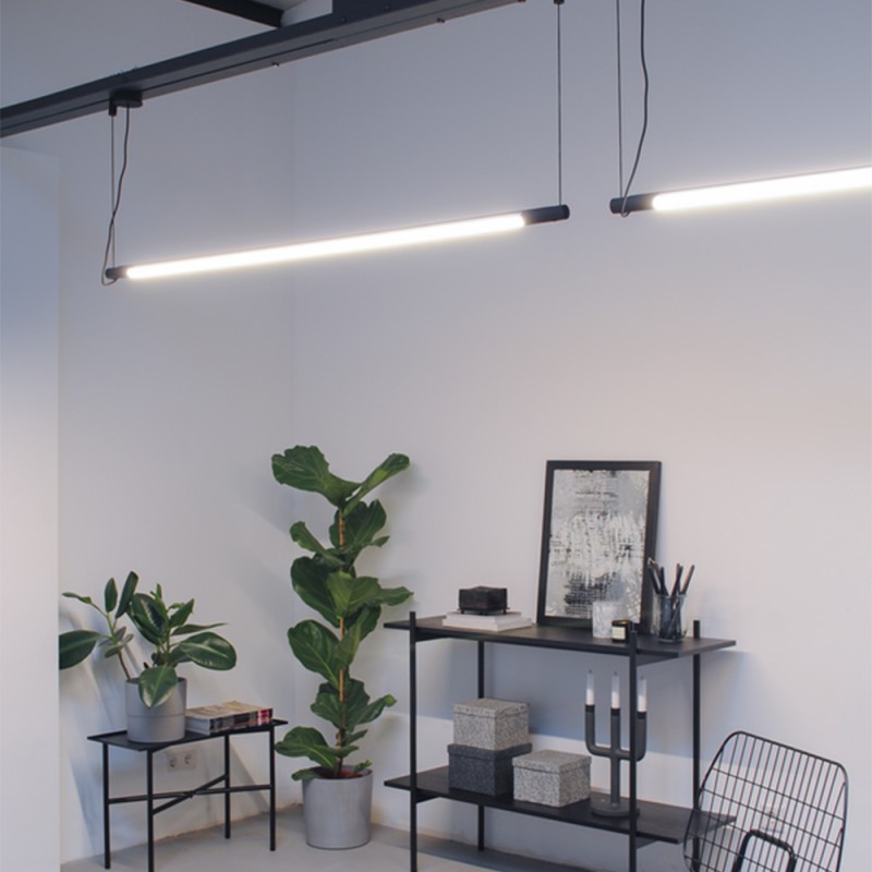 https://objectstorage.ap-seoul-1.oraclecloud.com/n/cnk6gaix2gpw/b/loqoqo-conv/o/wever-and-ducre/darf-tubular-neon-led-suspension-lamp/70310.jpg