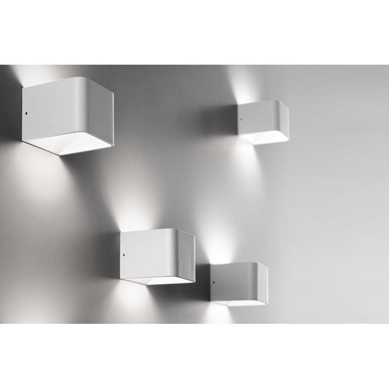 https://objectstorage.ap-seoul-1.oraclecloud.com/n/cnk6gaix2gpw/b/loqoqo-conv/o/zafferano/cubetto-led-wall-lamp-applique/14636.jpg