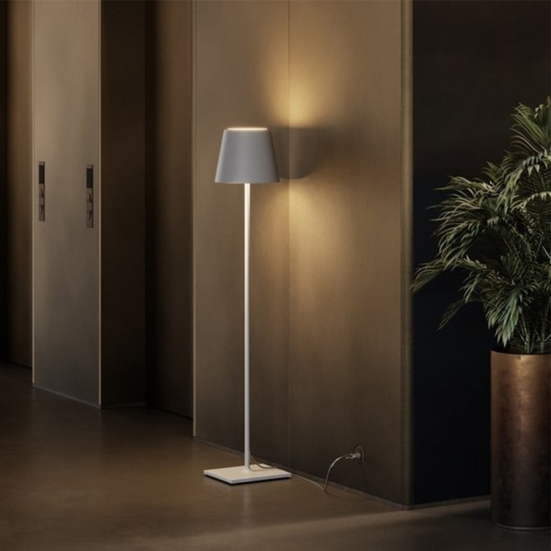 https://objectstorage.ap-seoul-1.oraclecloud.com/n/cnk6gaix2gpw/b/loqoqo-conv/o/zafferano/poldina-230-v-floor-lamp-e-27-with-cable/86991.jpg