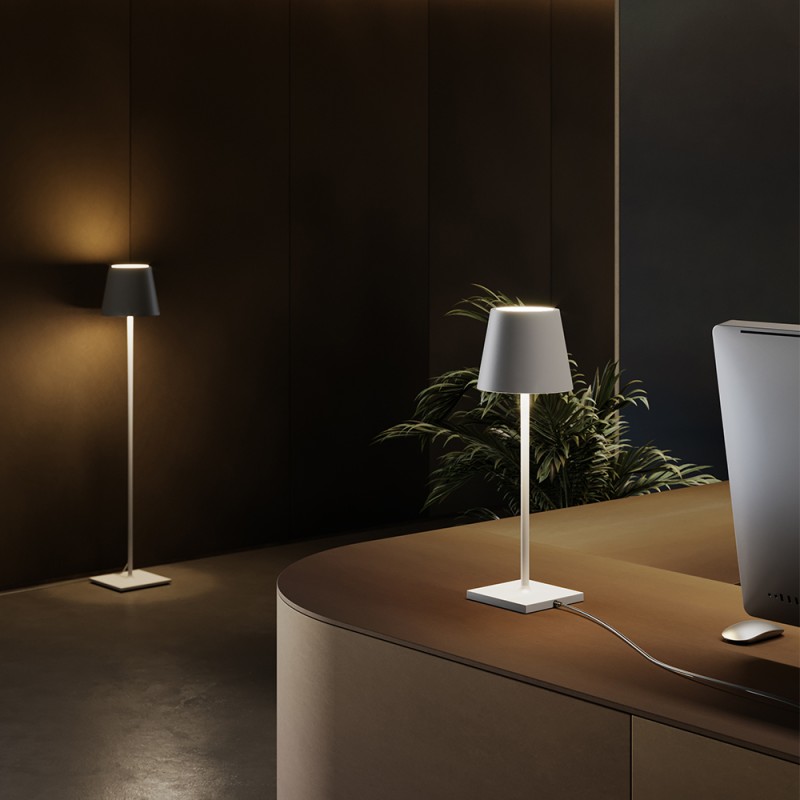 https://objectstorage.ap-seoul-1.oraclecloud.com/n/cnk6gaix2gpw/b/loqoqo-conv/o/zafferano/poldina-230-v-floor-lamp-e-27-with-cable/86992.jpg