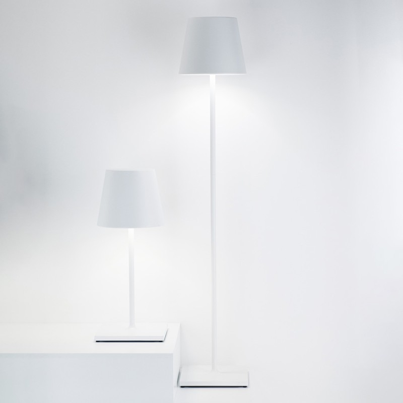 https://objectstorage.ap-seoul-1.oraclecloud.com/n/cnk6gaix2gpw/b/loqoqo-conv/o/zafferano/poldina-pro-xxl-led-battery-lamp/65588.jpg