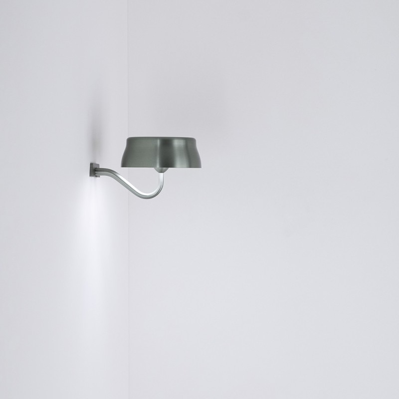 https://objectstorage.ap-seoul-1.oraclecloud.com/n/cnk6gaix2gpw/b/loqoqo-conv/o/zafferano/sister-light-led-battery-wall-lamp/65839.jpg